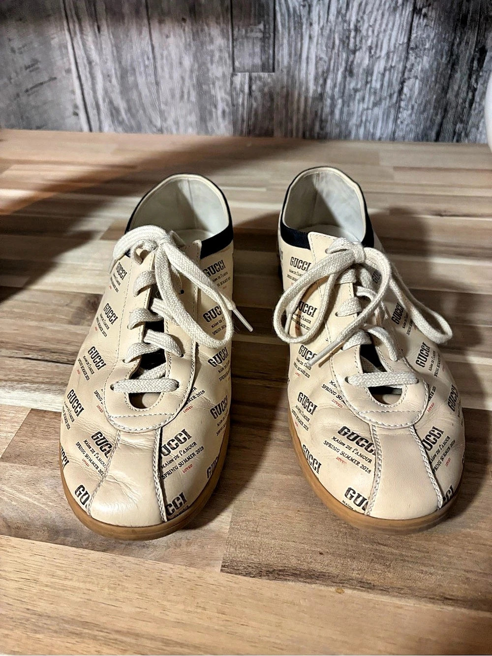 Gucci Falacer Maison de l'Amour Low-Top Sneaker Sneakers Cream & Red